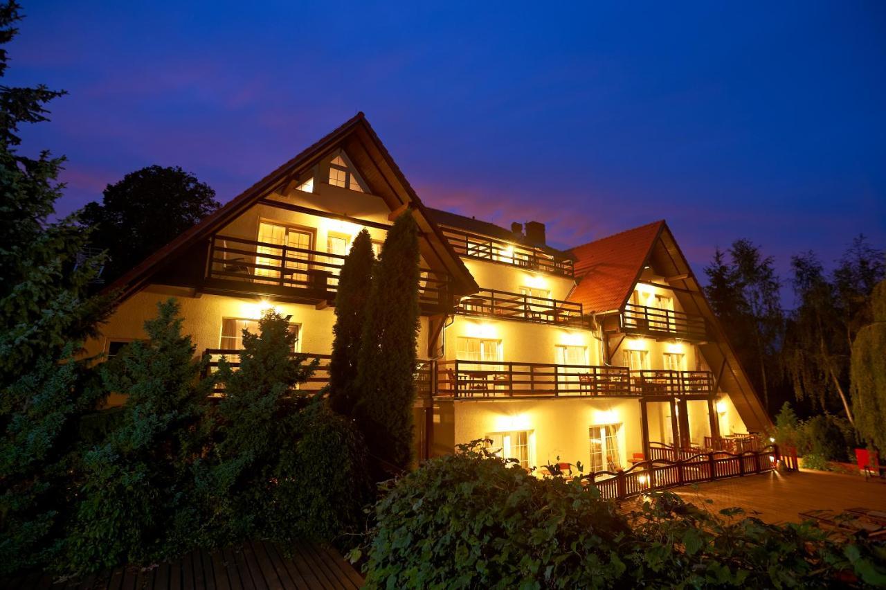 Afrodyta Spa & Wellness Resort オシノ・ルブシュ エクステリア 写真